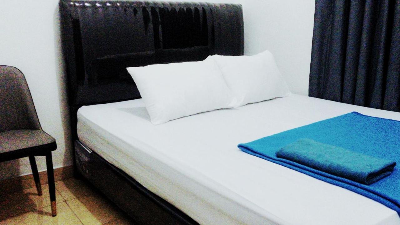 Baronda Guest House Sorong Exterior foto