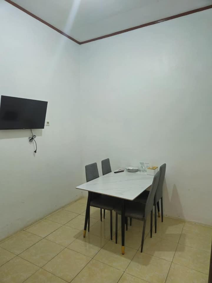 Baronda Guest House Sorong Exterior foto